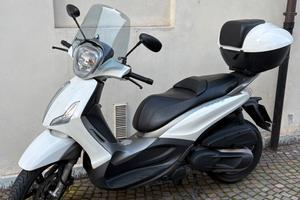 Piaggio Beverly 350