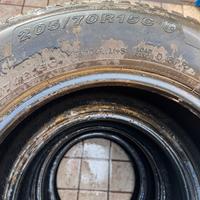 Gomme termiche M+S 205/70 R15