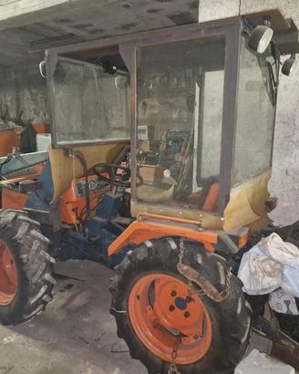 Trattore Carraro 