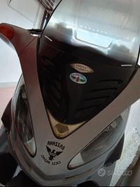 scooter malaguti  250, grigio , pochissimi km!!!