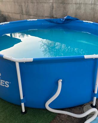Piscina rotonda fuori terra 