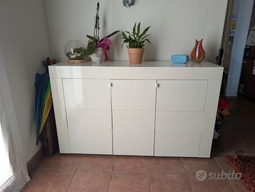 Mobile bianco lucido salotto o cucina