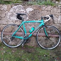 Bianchi Stelvio bici da corsa