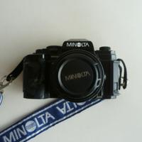MINOLTA modello AF 9000
