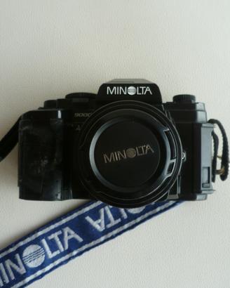 MINOLTA modello AF 9000