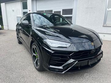 Lamborghini urus 2021