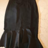 Gonna nera con voulant