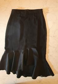 Gonna nera con voulant