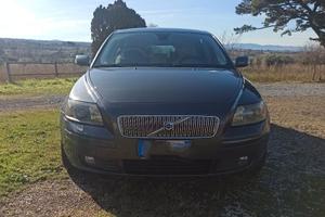 Volvo v50 2.0 136cv