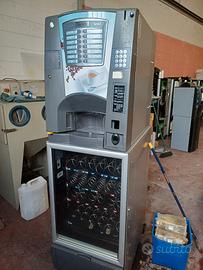 Distributore Combi Brio Brio 3 + Minisnakky