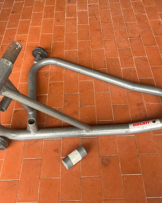 Cavalletto alza moto monobraccio posteriore