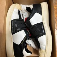 Master of art , scarpe eleganti e sportive