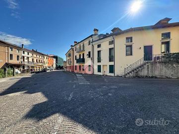 2 LOCALI A TORREBELVICINO