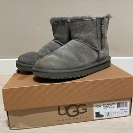Ugg classic mini