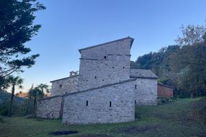 Antico casale vicino Antognolla