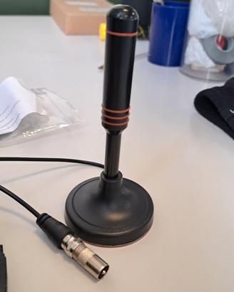 HD TV ANTENNA  DVB-T2 VHF-UHF interno/esterno