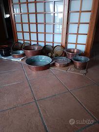 Paioli e casseruole in rame e in coccio