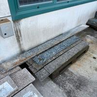 Pietre e soglie in pietra