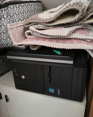 PC Desktop ASUS torre nera – Intel – DVD – usato
