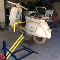 Sollevatori alza vespa crick idraulico