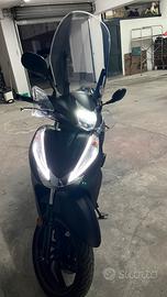 SH 300i 2019