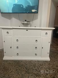 mobile dell’800 restaurato