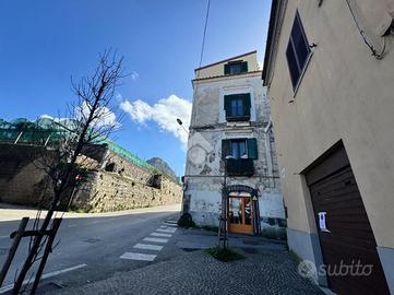 4 LOCALI A PIANO DI SORRENTO