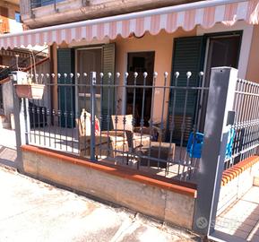 Unità abitativa indipendente con giardino