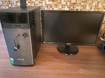 Computer fisso Asus compreso Monitor