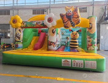 Multigioco gonfiabile con scivolo gioco in pvc