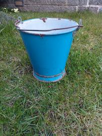 Secchi smaltati vintage 