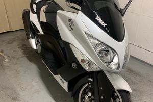 Yamaha T-max 500 white max