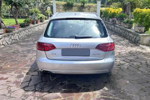 Audi A4 avant SLine Tronic 2.0 TDI