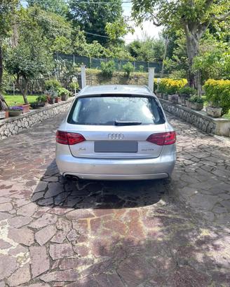 Audi A4 avant SLine Tronic 2.0 TDI