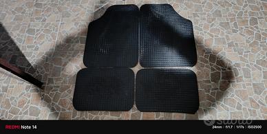 tappetini di gomma lancia Ypsilon 2005-2008