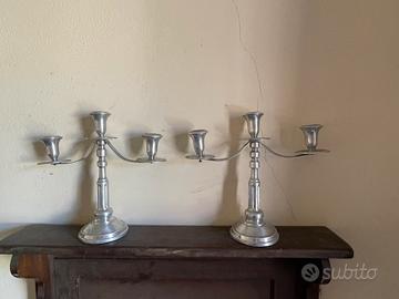 Coppia di due candelabri antichi a tre fiamme