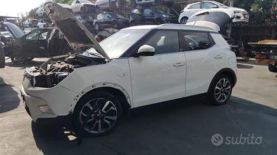 RICAMBI USATI AUTO SSANGYONG Tivoli Serie 5211135F