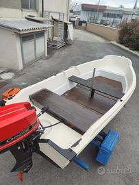 Barchetta completa di tutto