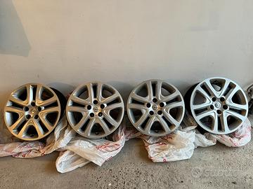 Cerchi in ferro Opel 16"