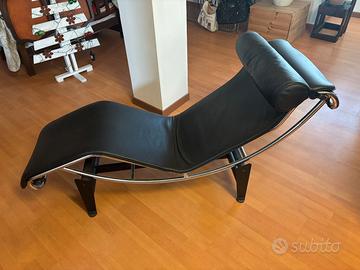 Chaise longue Le Corbusier