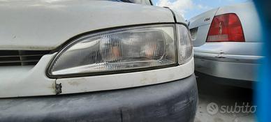 PEUGEOT RANCH 2008 - FARO ANTERIORE SINISTRO