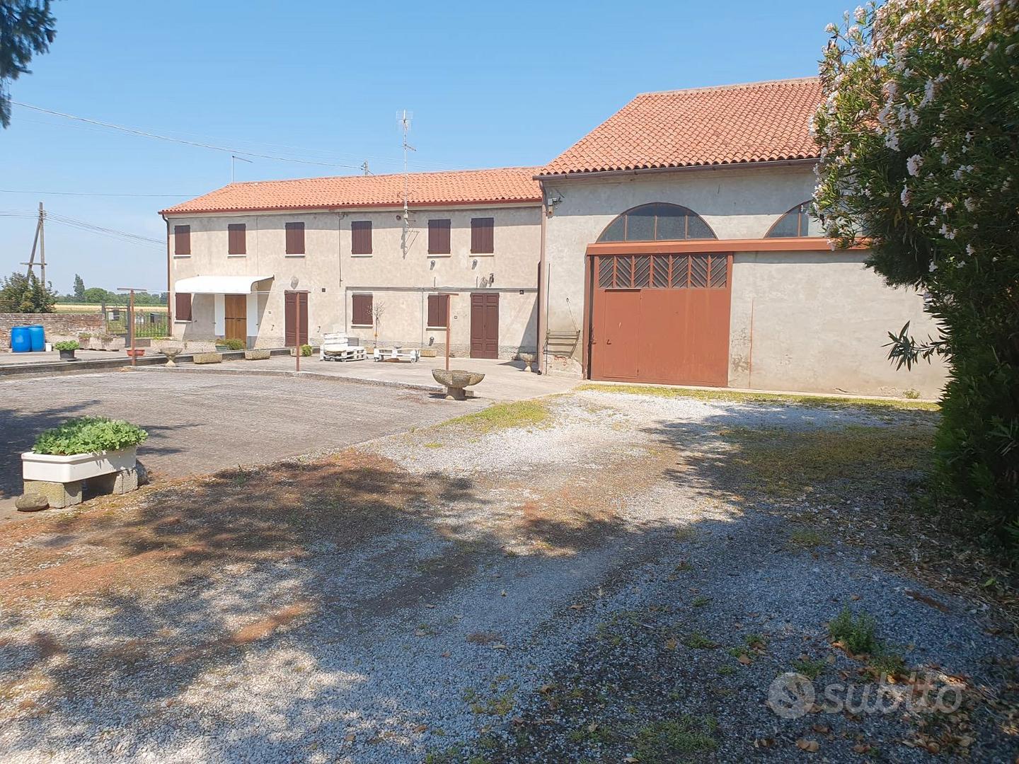 Porzione Vecchia Fattoria in località tranquilla - Vista 2