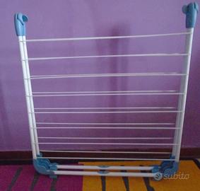 Stendibiancheria pieghevole per vasca da bagno