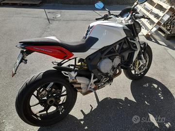 Mv agusta brutale 800