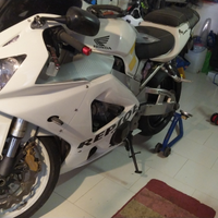 Honda CBR 929 (900rr fireblade sc44) 2001