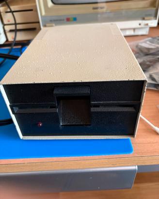 Apple floppy drive 5.25 inch parzialmente ok