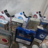 Colezzione pacchetti sigarette in latta