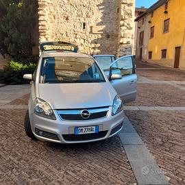 OPEL ZAFIRA anno 2008