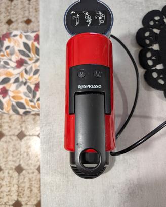 macchina Nespresso essenza mini