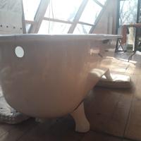 vasca da bagno smaltata con piedini "bassano"